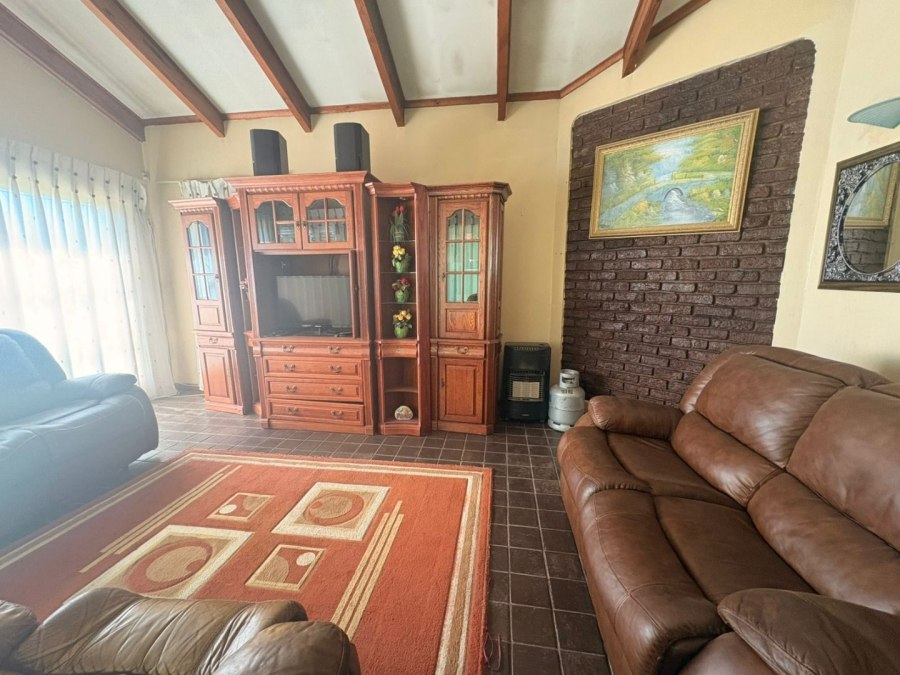 5 Bedroom Property for Sale in Dorchester Heights Eastern Cape